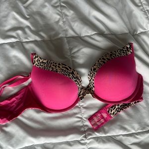 Brand new never worn. No tags.